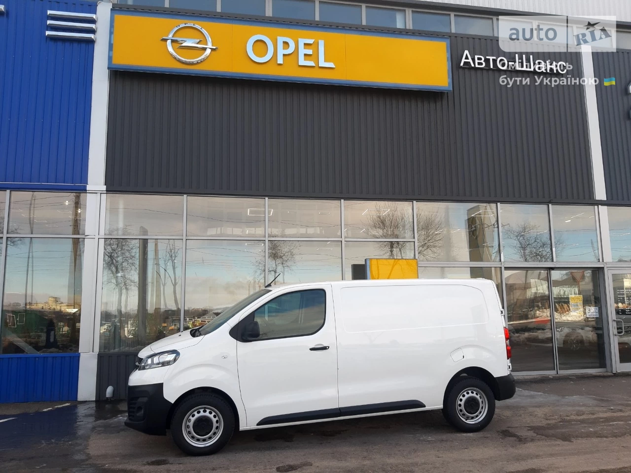 Opel Vivaro груз. Essentia