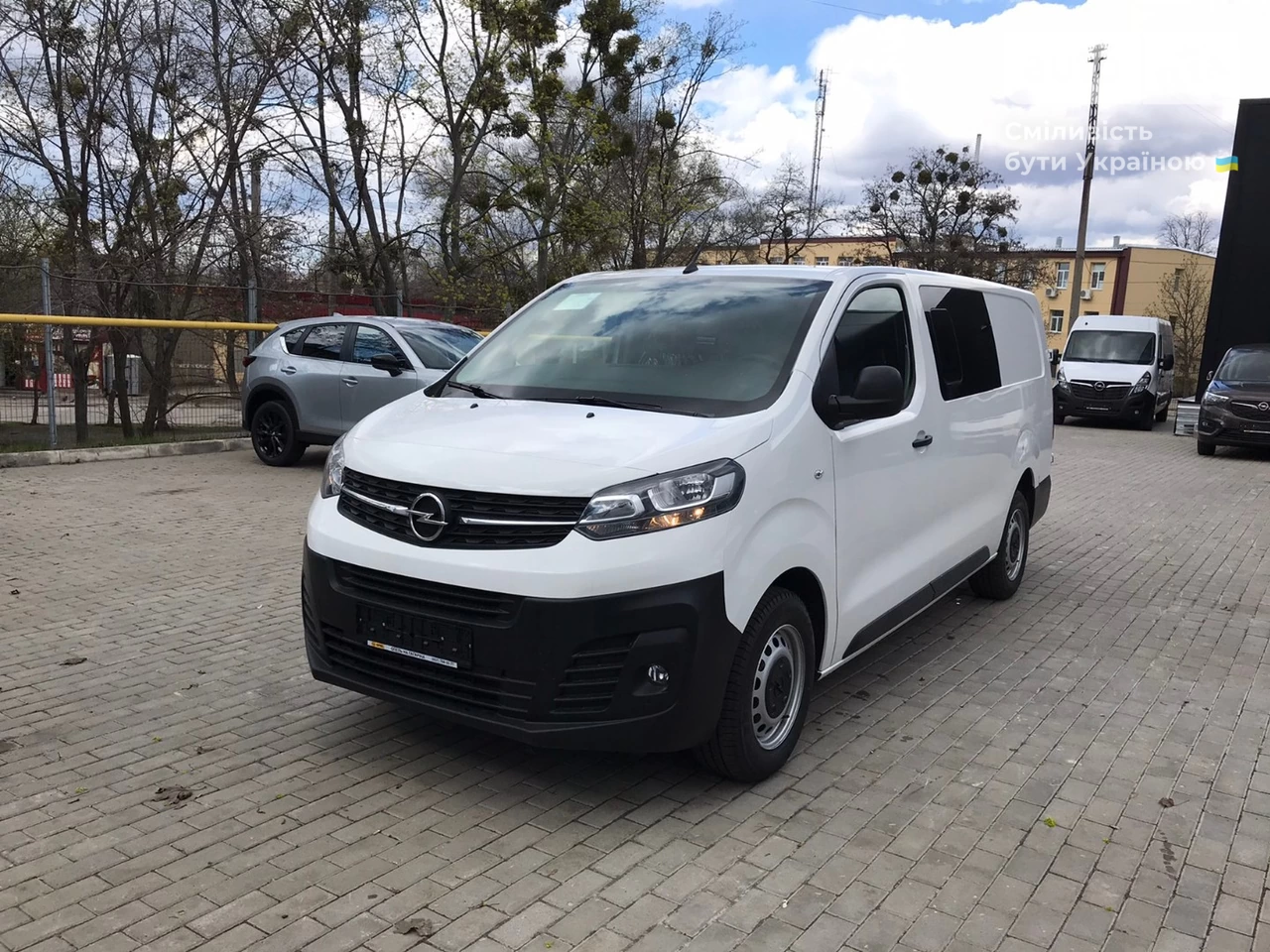 Opel Vivaro груз. Essentia