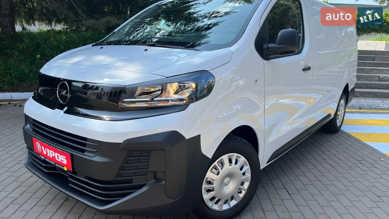Opel Vivaro Base