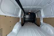 Opel Vivaro - фото 14