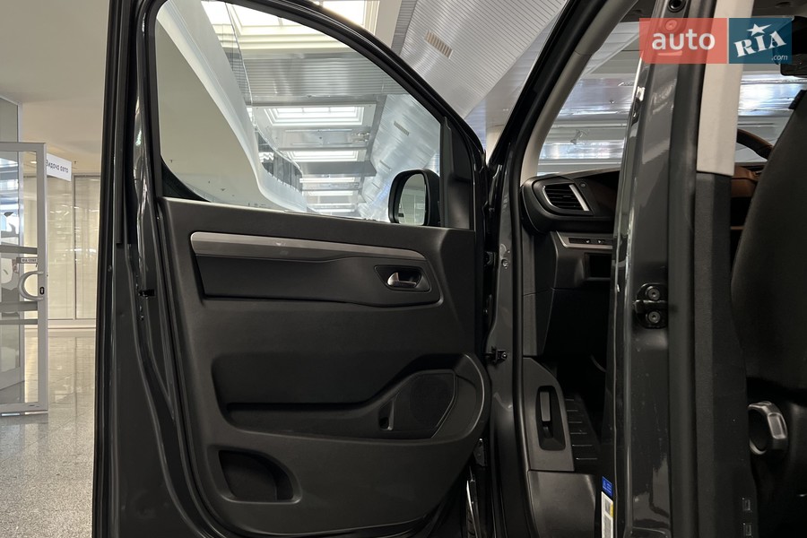 Opel Zafira Life - фото 9
