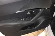 Новый Peugeot 2008 1.2 Hybrid 6DCT (136 к.с.) Allure 2024 автосалона ІЛТА - фото 9