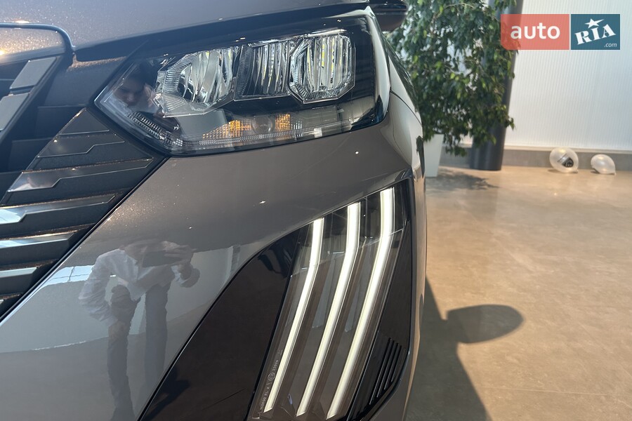 Peugeot 2008 - фото 8