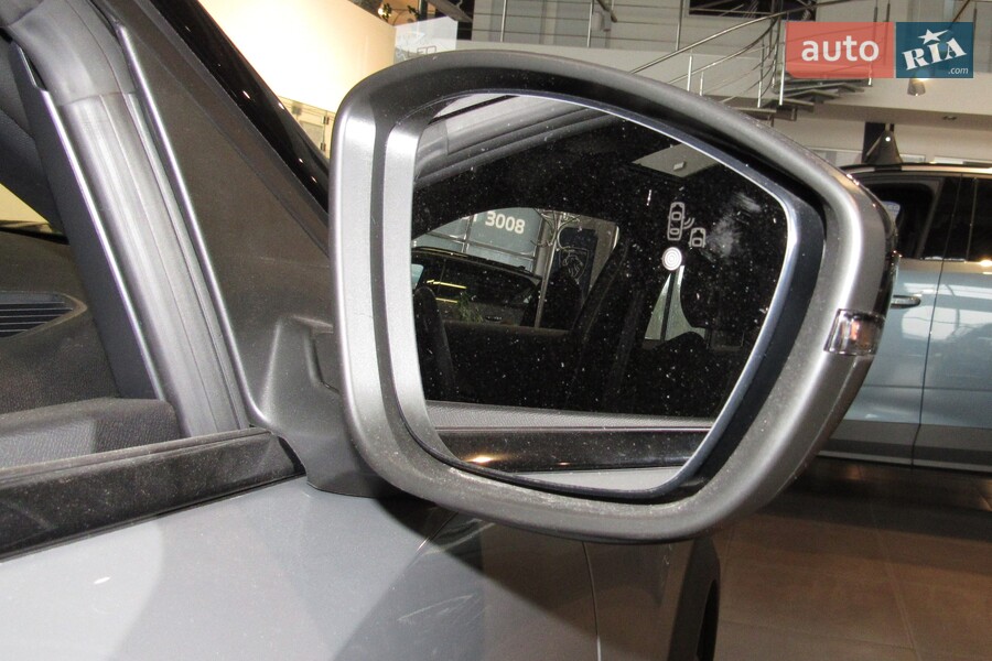 Peugeot 2008 - фото 8