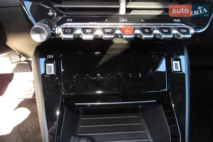 Peugeot 2008 - фото 12