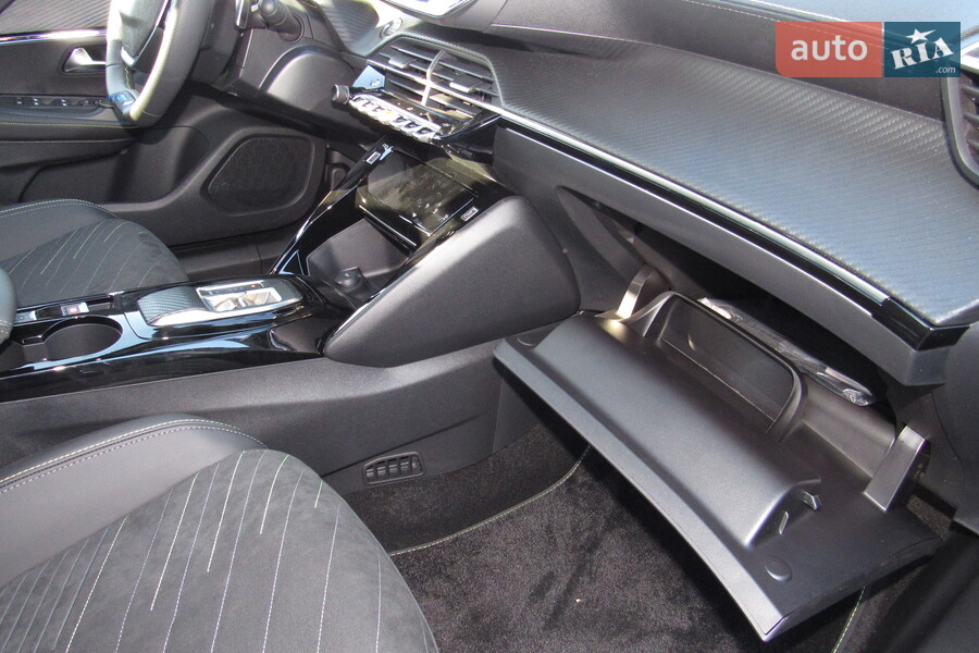 Peugeot 2008 - фото 16