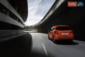 Peugeot 208 2018 года