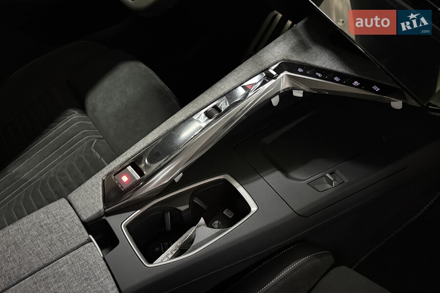 Peugeot 3008 - фото 24