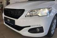 Peugeot 301 Active