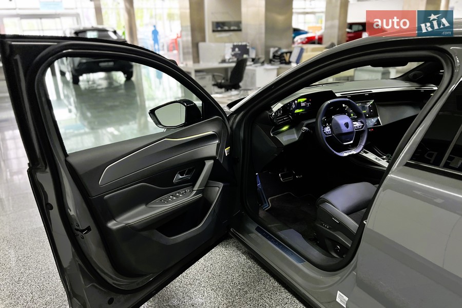 Peugeot 408 - фото 12