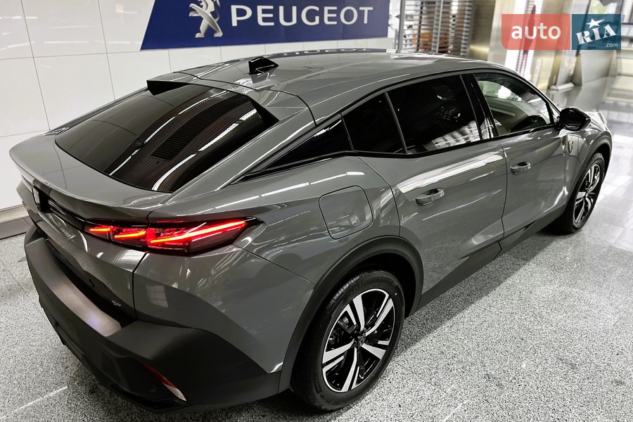 Peugeot 408 - фото 6