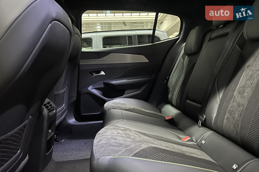 Peugeot 408 - фото 17