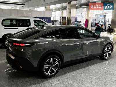 Новий Peugeot 408 2025 - фото 4