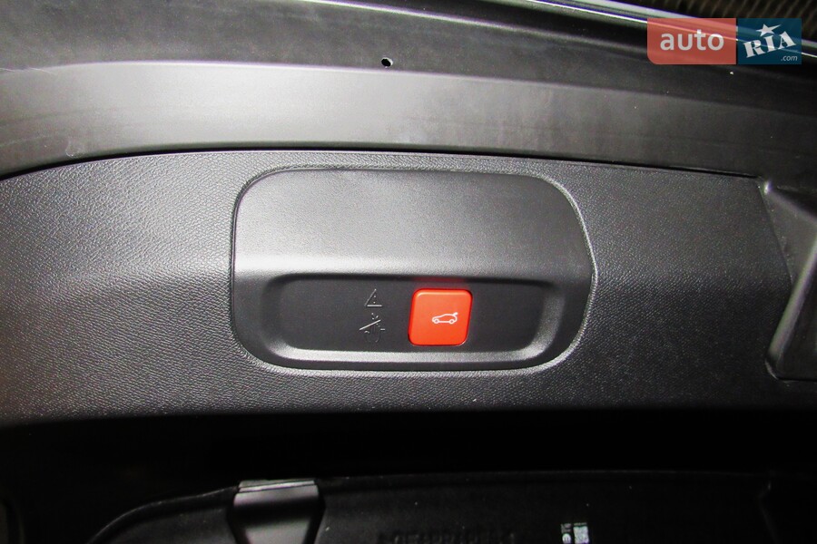 Peugeot 408 - фото 12