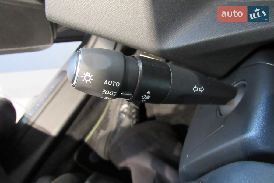 Peugeot 408 - фото 17