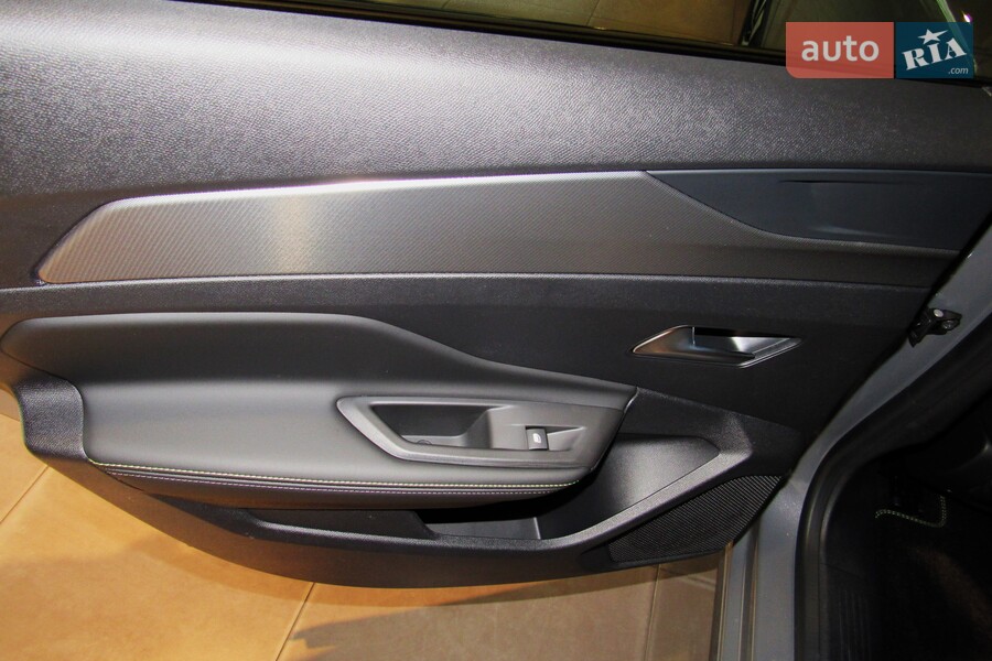 Peugeot 408 - фото 13