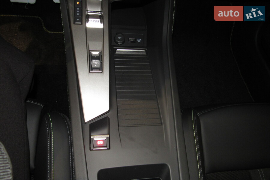 Peugeot 408 - фото 19