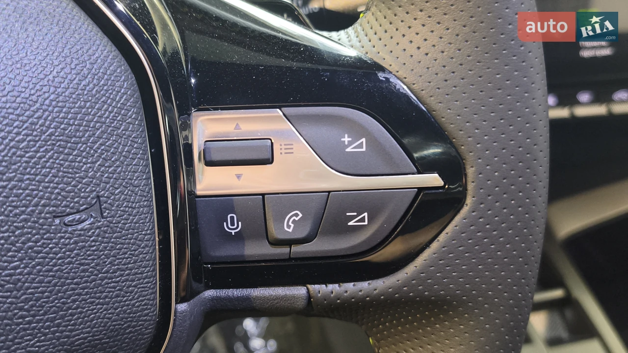 Peugeot-0