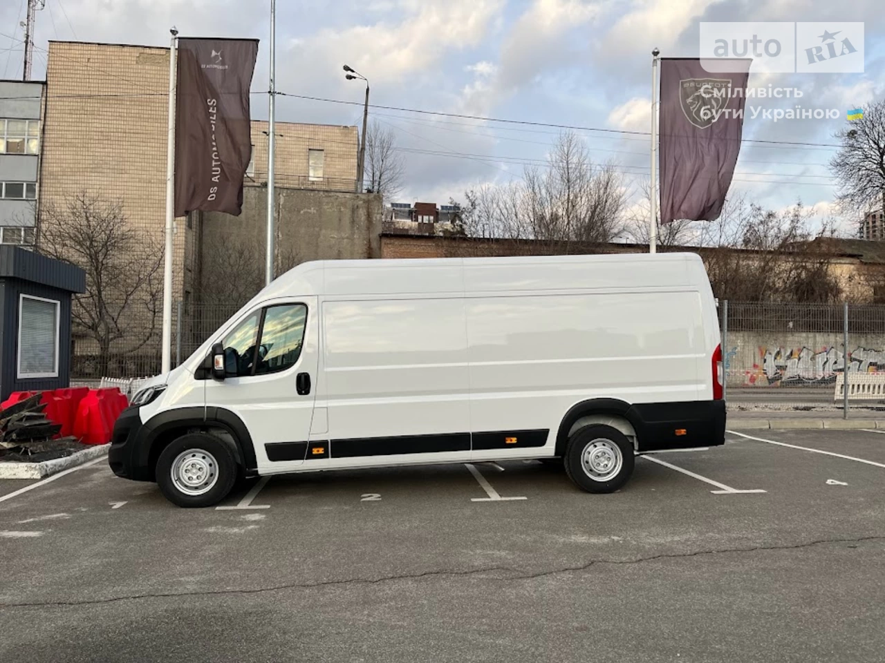 Peugeot Boxer груз. Base