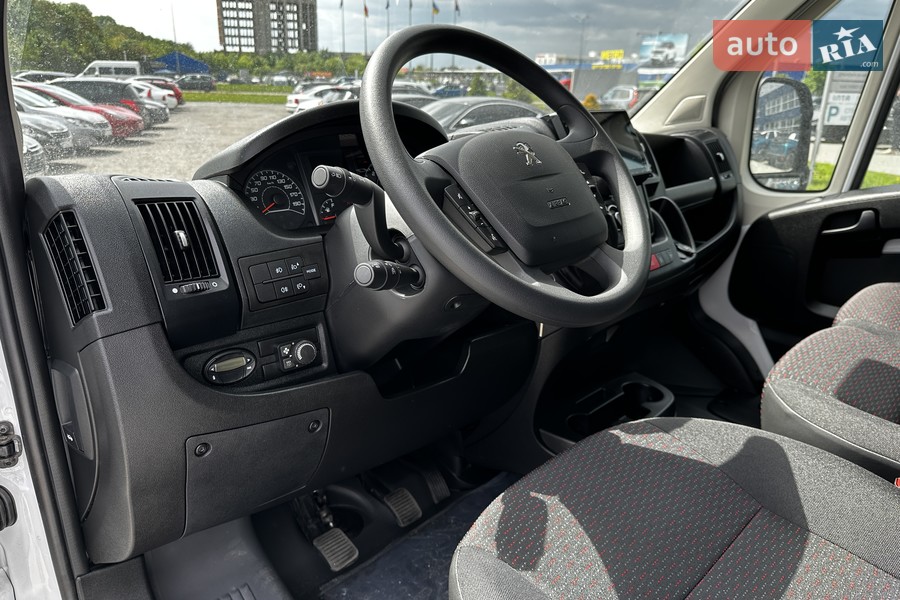 Peugeot Boxer - фото 16
