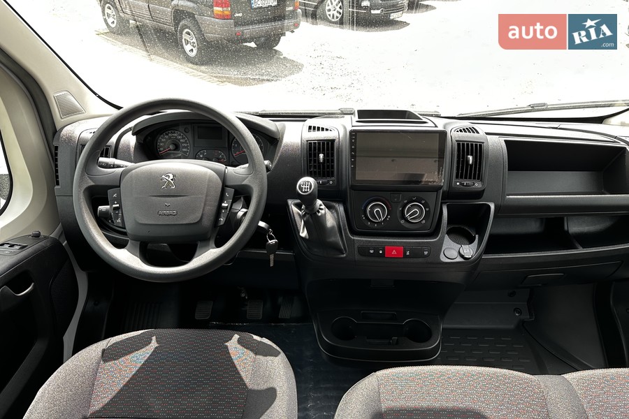 Peugeot Boxer - фото 18