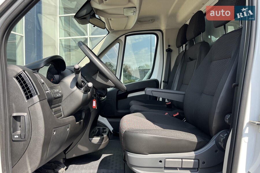 Peugeot Boxer - фото 18