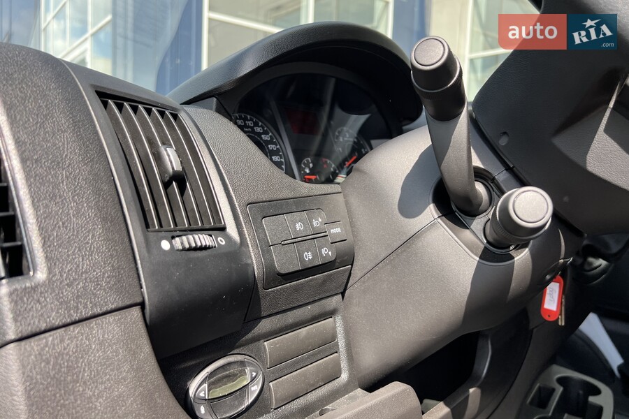 Peugeot Boxer - фото 14
