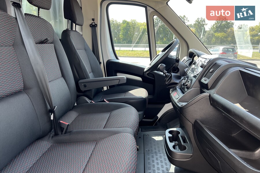 Peugeot Boxer - фото 11
