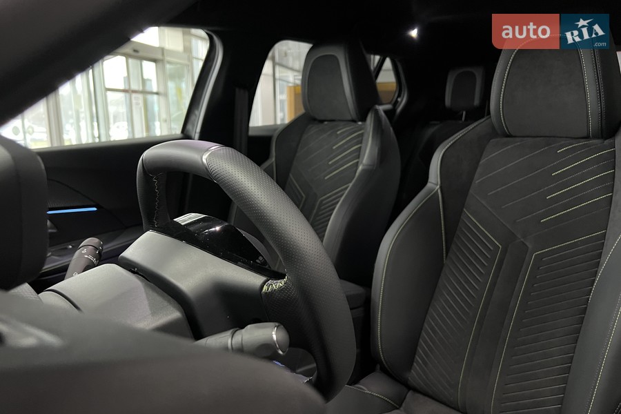 Peugeot e-2008 - фото 14