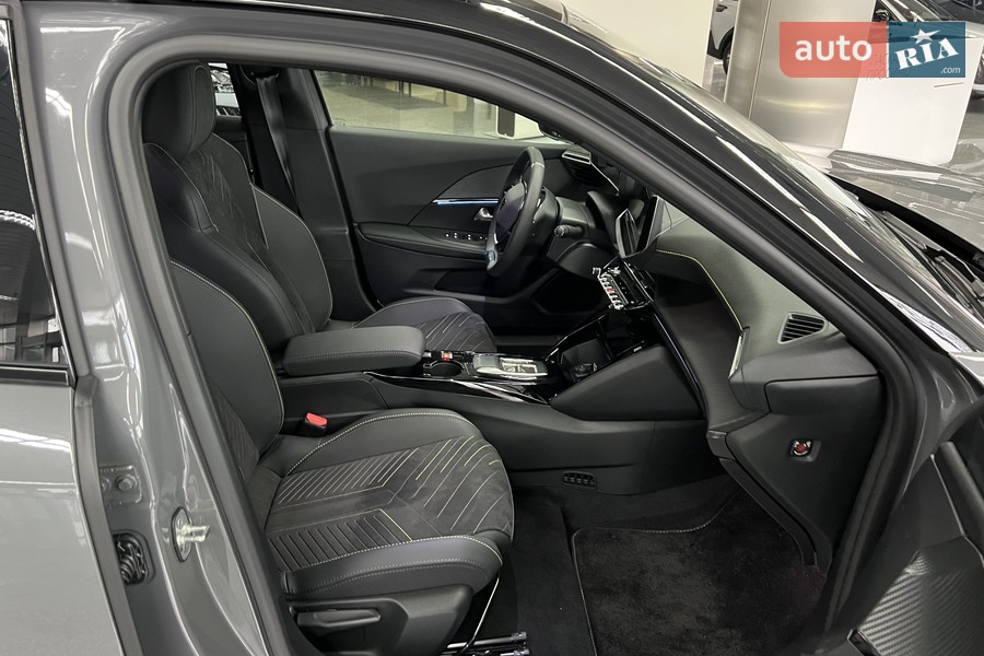 Peugeot e-2008 - фото 20