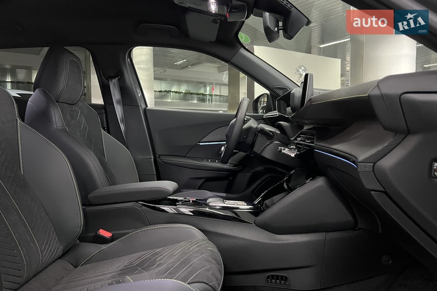 Peugeot e-2008 - фото 32