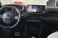 Peugeot e-2008 - фото 14