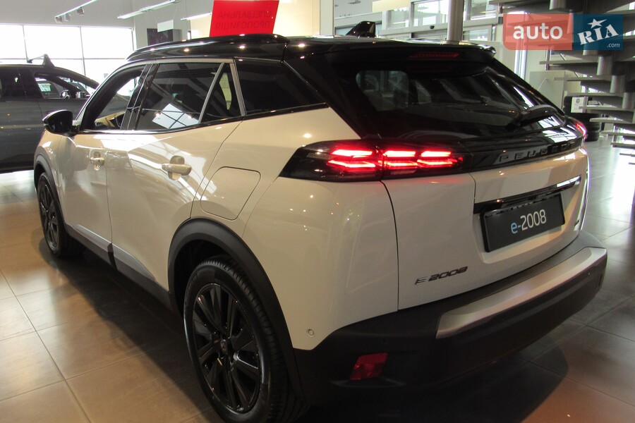 Peugeot e-2008 - фото 9