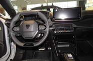 Peugeot e-2008 - фото 13