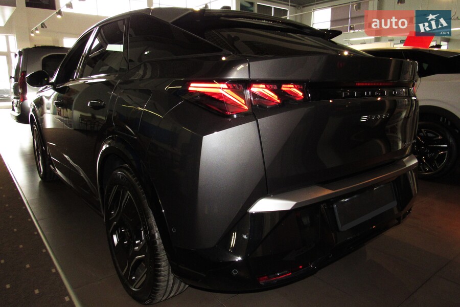 Peugeot e-3008 - фото 5