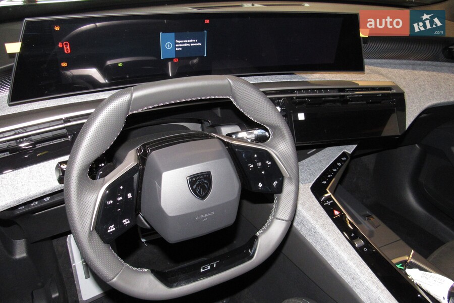 Peugeot e-3008 - фото 12