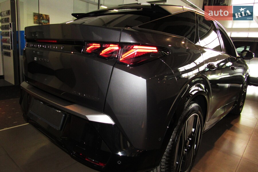 Peugeot e-3008 - фото 7