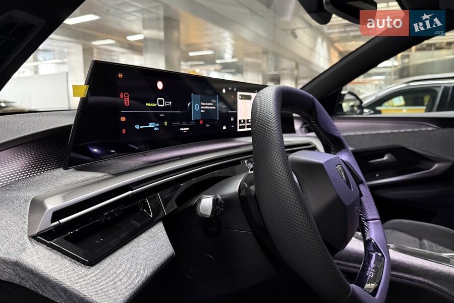 Peugeot e-3008 - фото 15