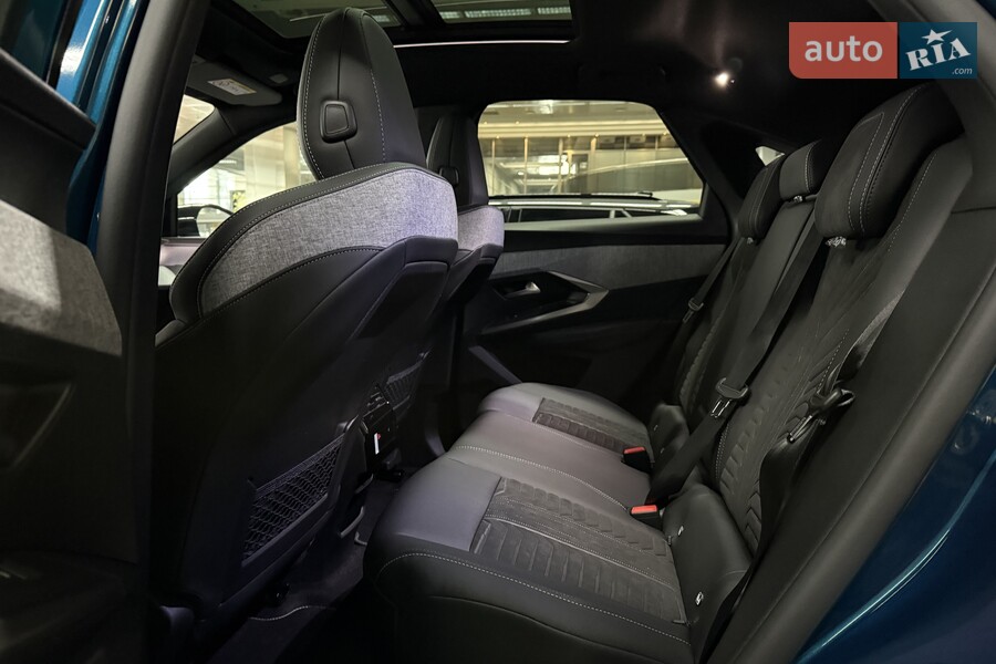 Peugeot e-3008 - фото 20