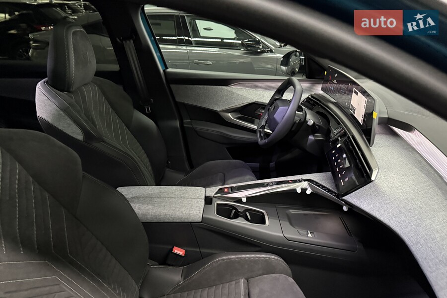 Peugeot e-3008 - фото 21