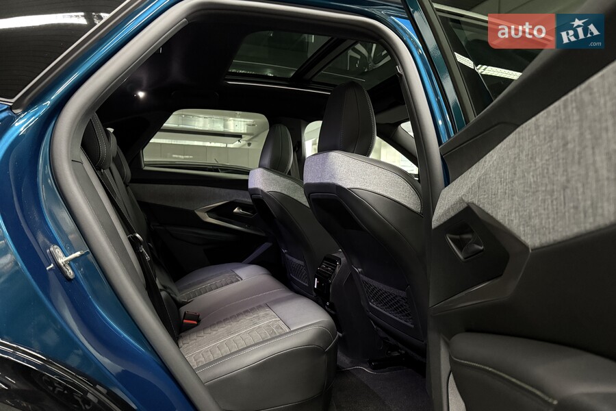 Peugeot e-3008 - фото 23