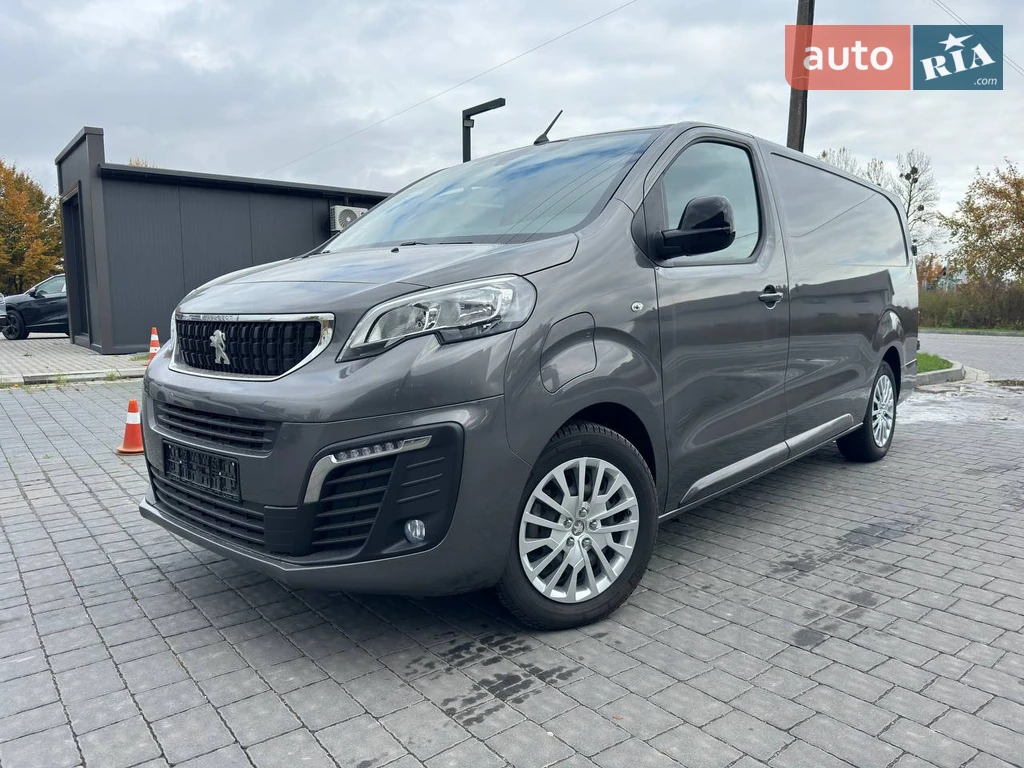 Peugeot e-Expert Base