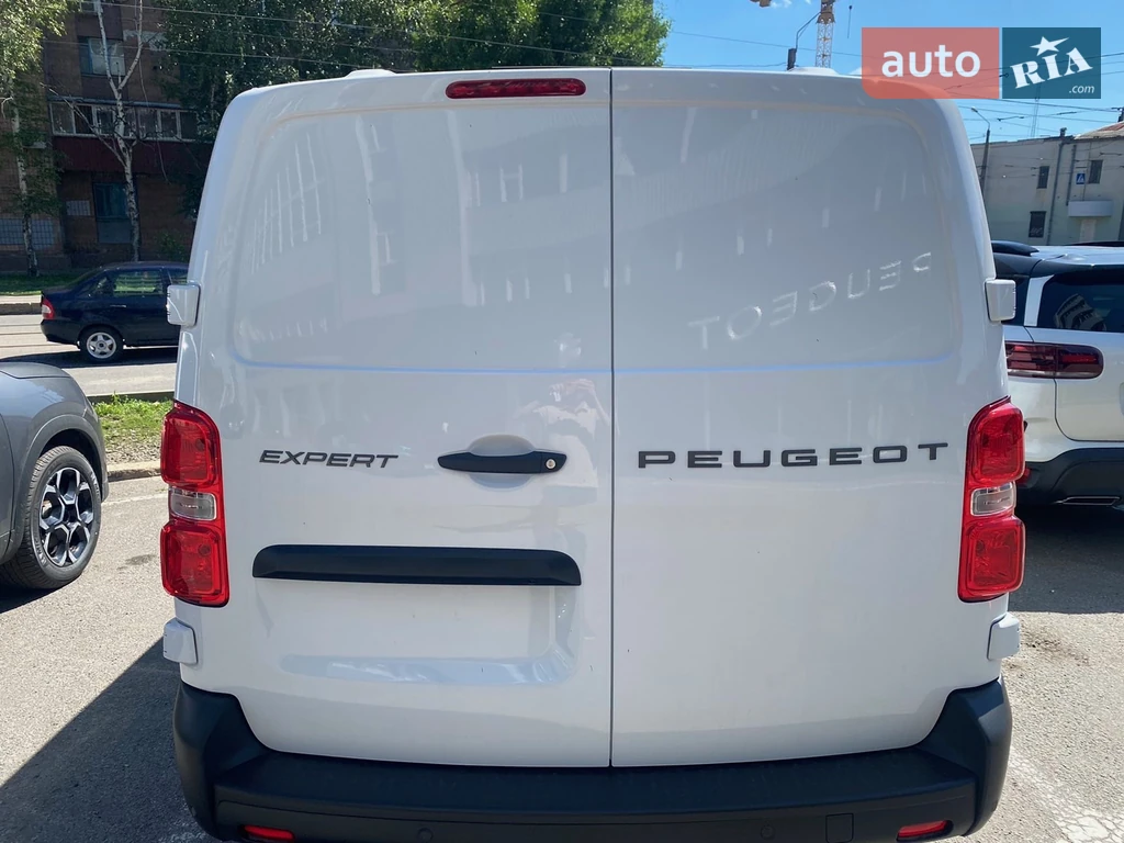 Peugeot Expert Base