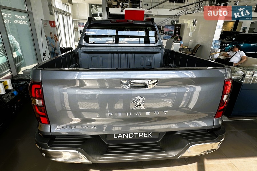 Peugeot Landtrek - фото 4