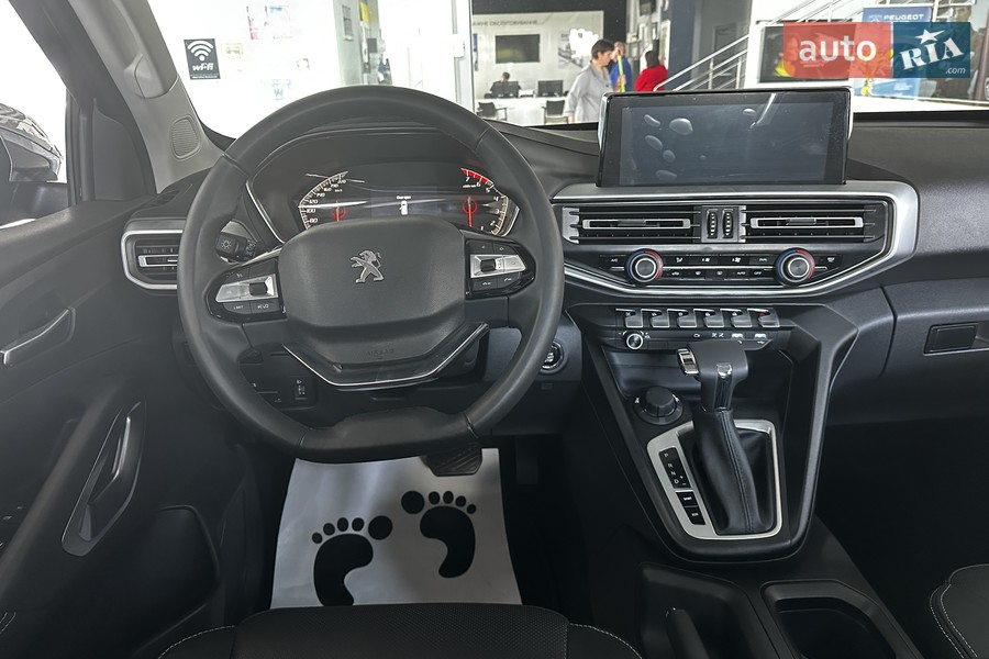 Peugeot Landtrek - фото 16