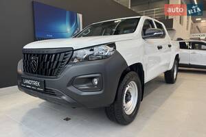 Peugeot Landtrek Pro