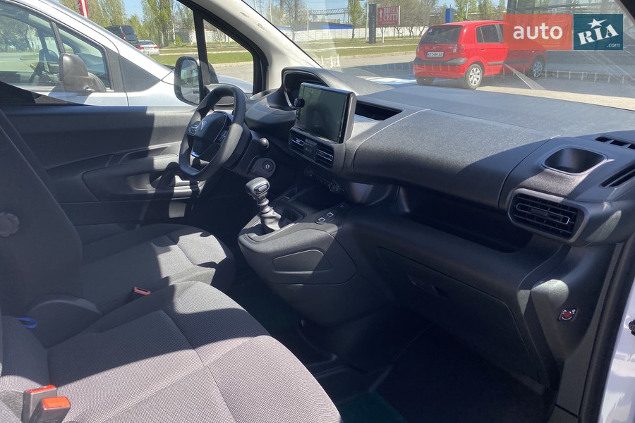Peugeot Partner - фото 20