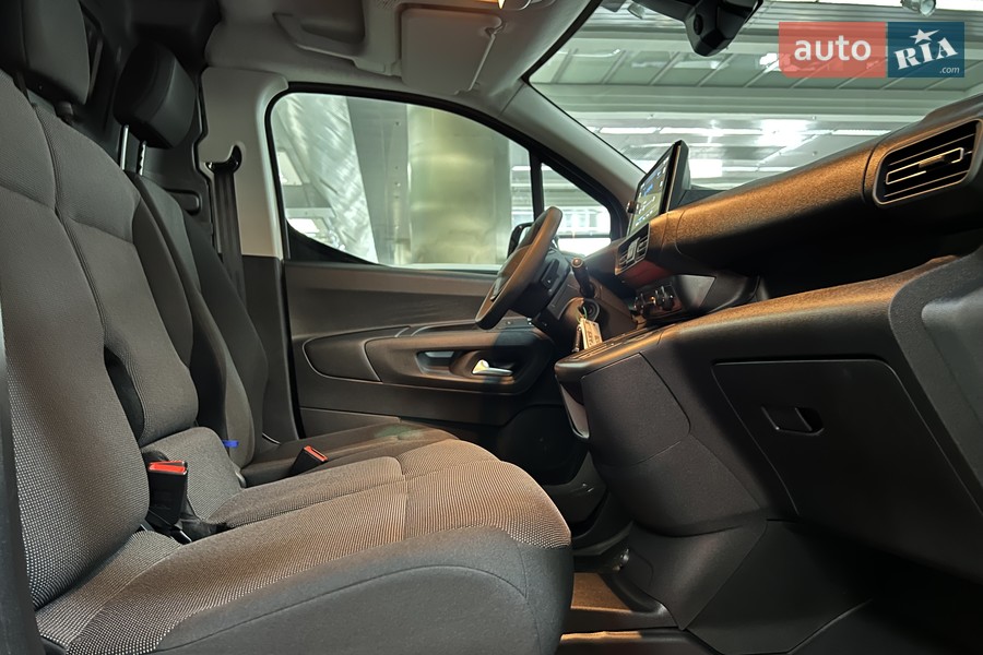 Peugeot Partner - фото 16