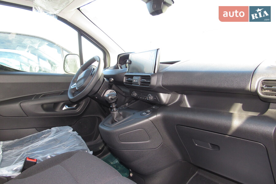 Peugeot Partner - фото 24