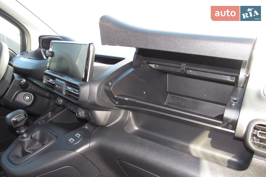 Peugeot Partner - фото 27